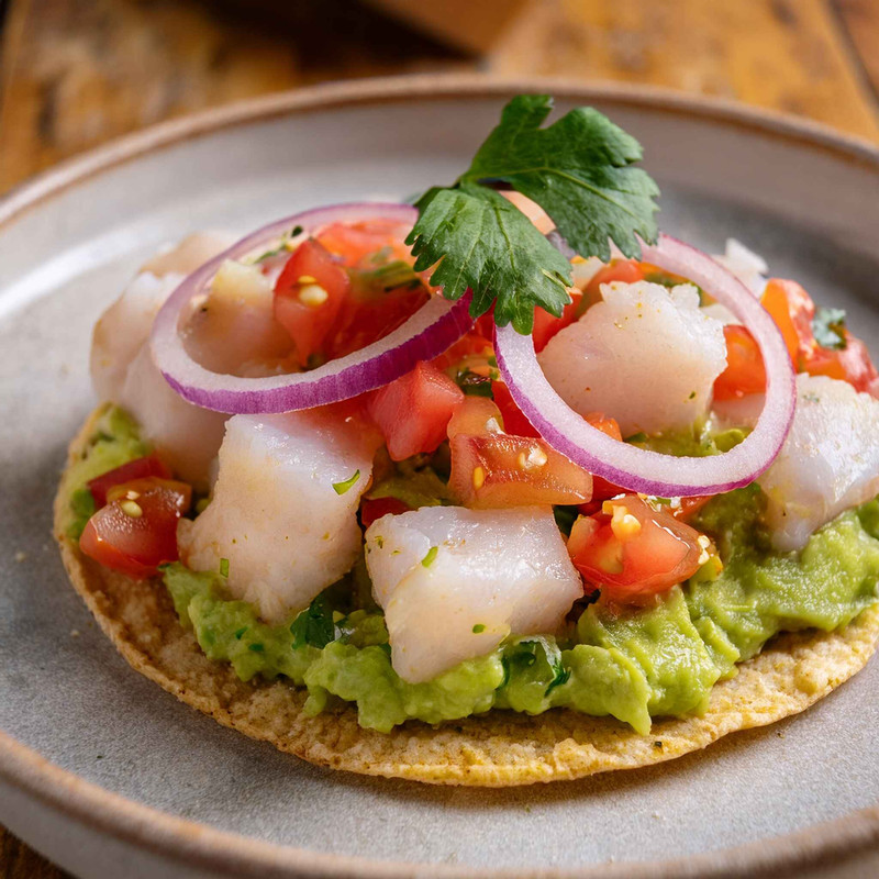 Tostada de Ceviche de Pescado